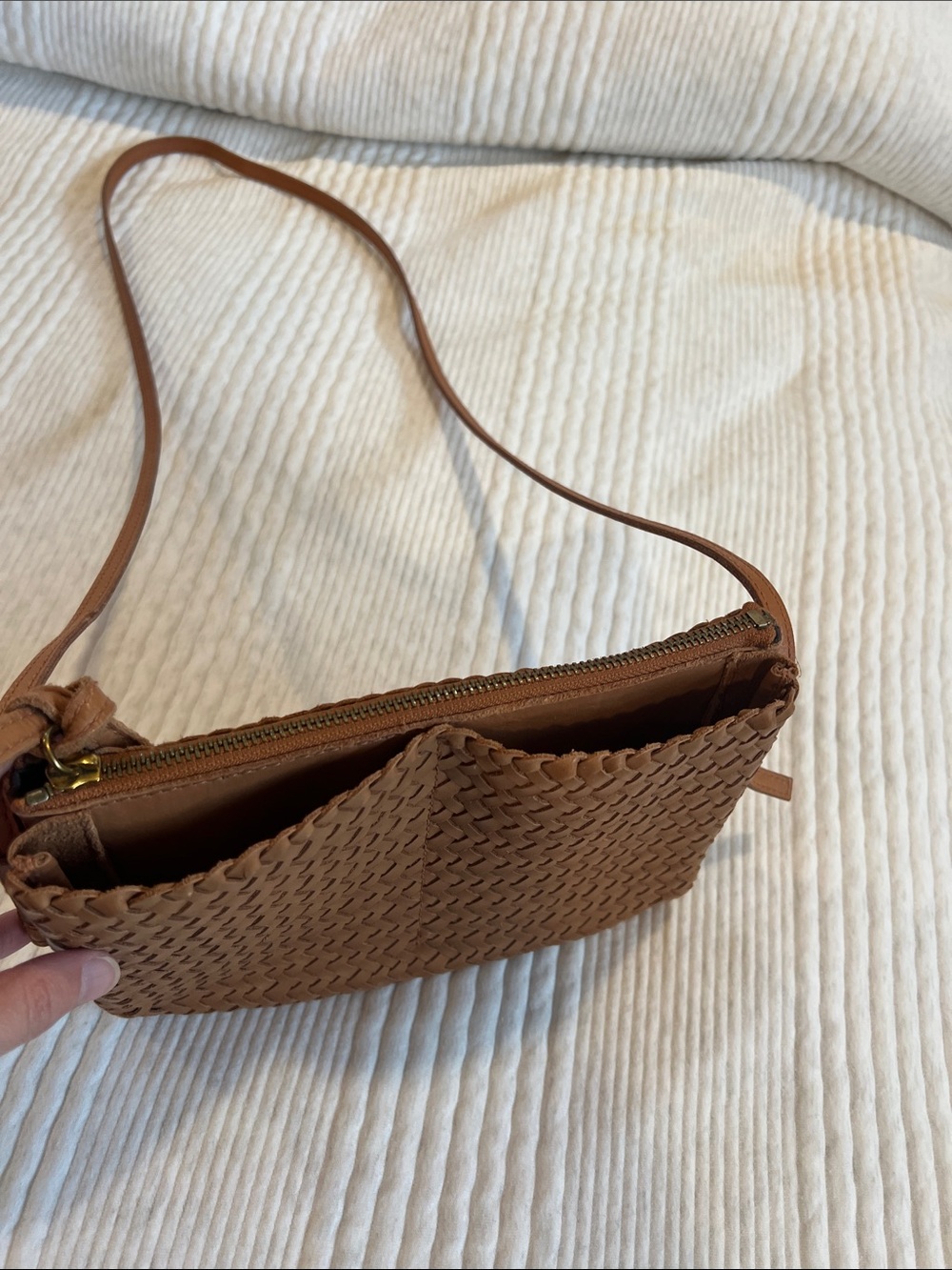 Madewell Tan Woven Crossbody Bag - Picture 3 of 6